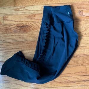 lululemon mesh crops